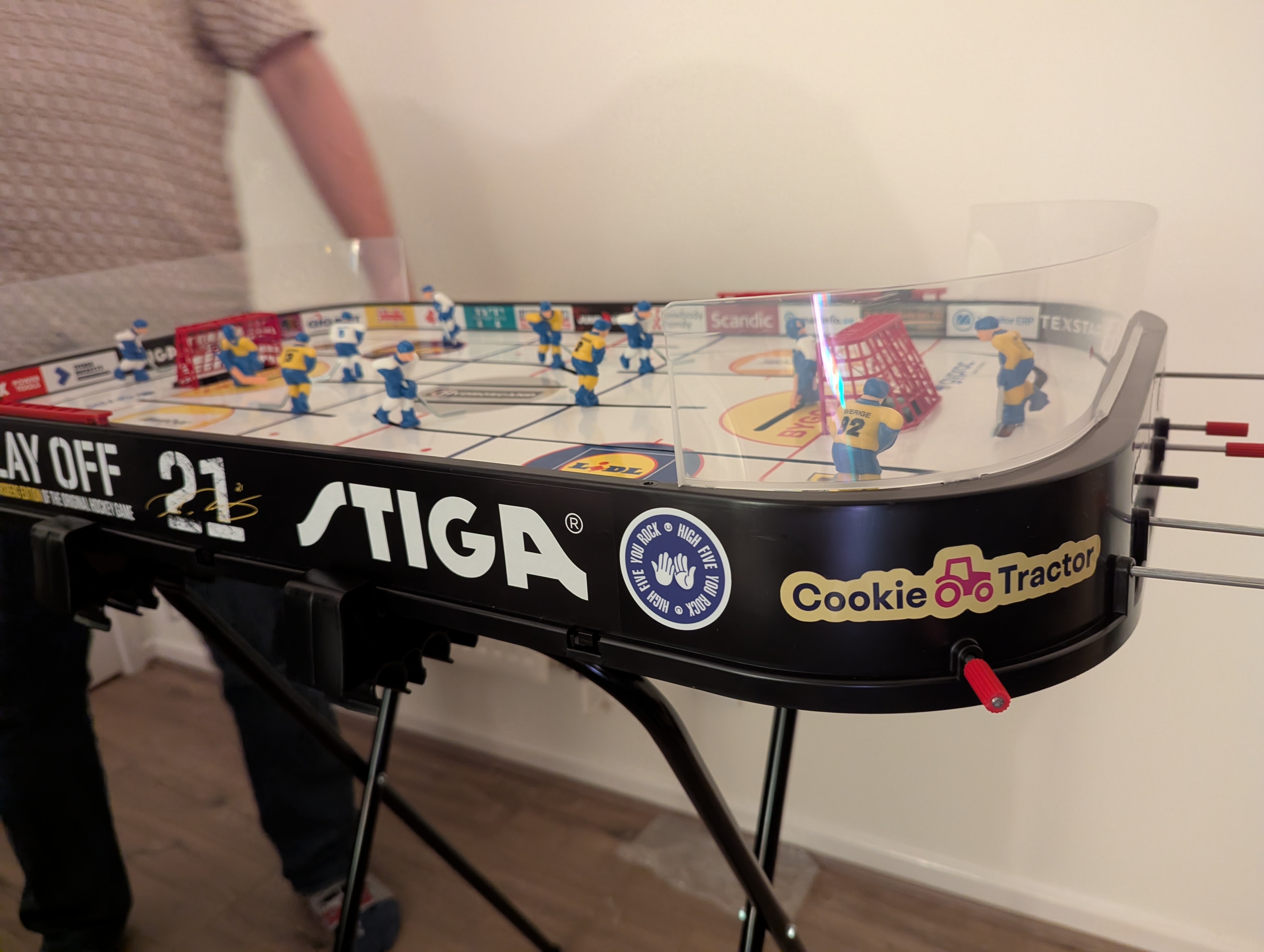  Click to open full size image.