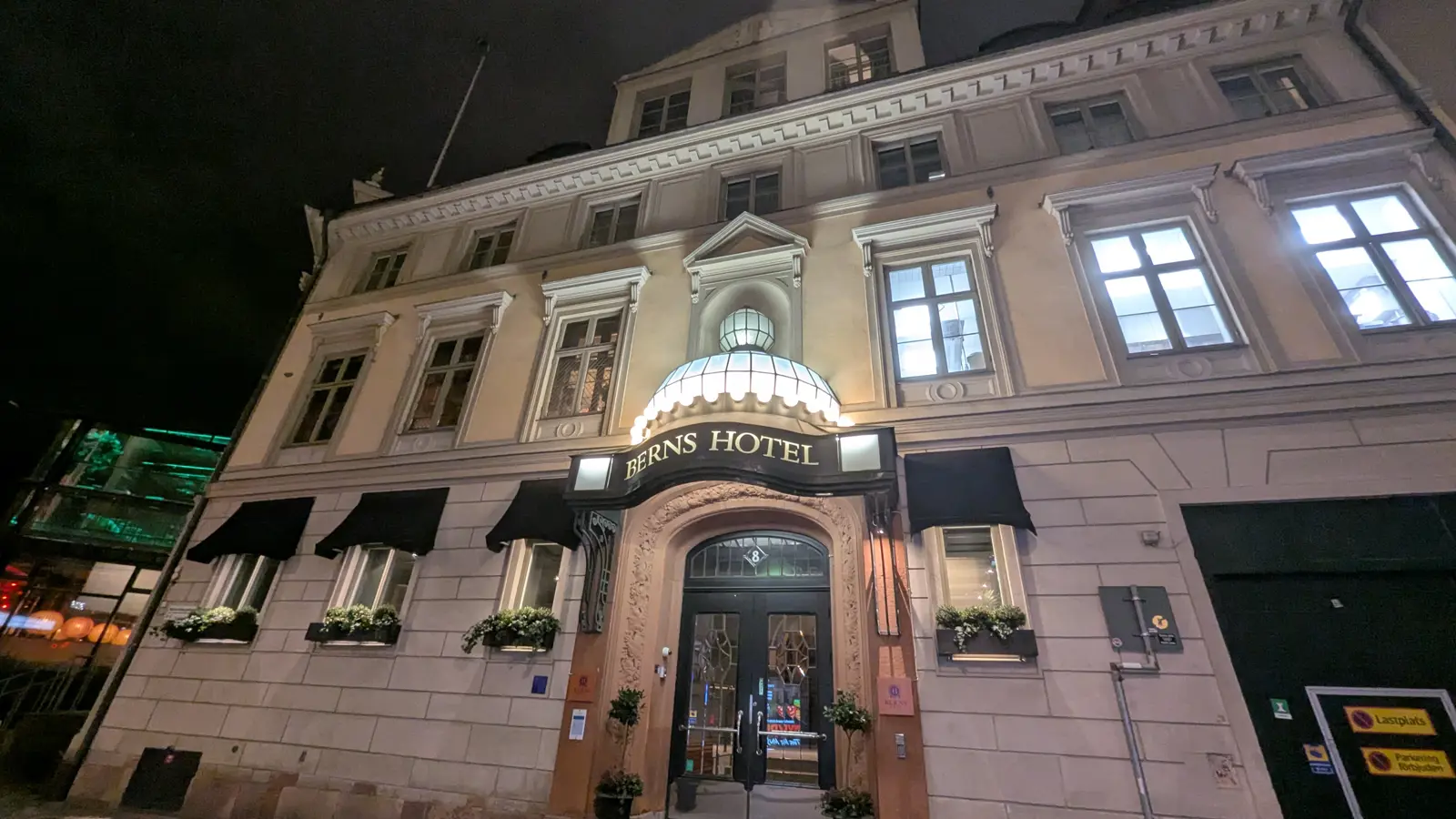  Click to open full size image.